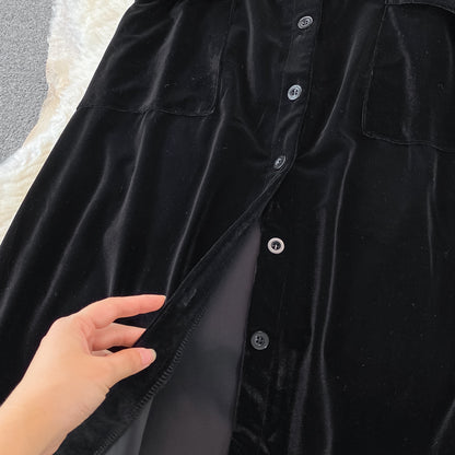 Robe vintage en velours noir à simple boutonnage et poches pour femme