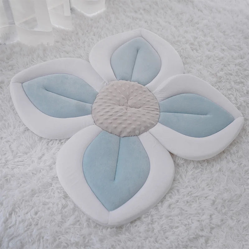 Tapis de bain pour nouveau-né, coussin de sécurité pour baignoire, coussinets en forme de pétales, accessoires pour bébé en peluche