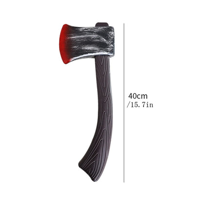 Armes sanglantes d'Halloween, couteau, hache, tronçonneuse, couperet et faucille Hall…